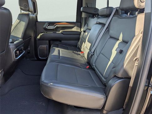 Used 2024 GMC Sierra 3500 Denali w/ Denali Reserve Package image 35