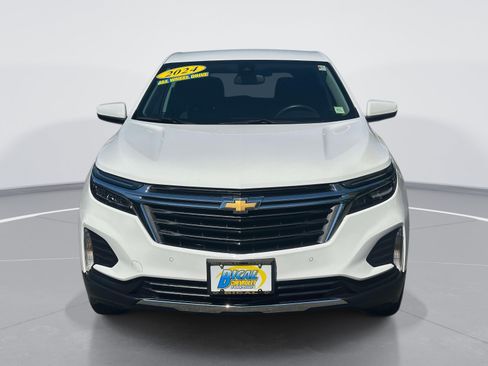 Used 2024 Chevrolet Equinox LT AWD/4WD image 2