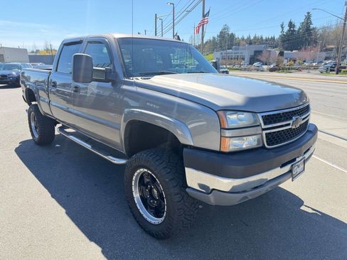 Used 2006 Chevrolet Silverado 2500 LS image 10