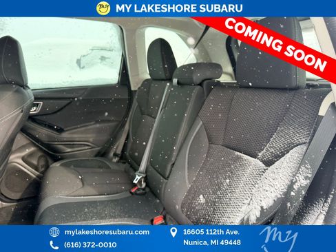 Used 2023 Subaru Forester Premium image 12
