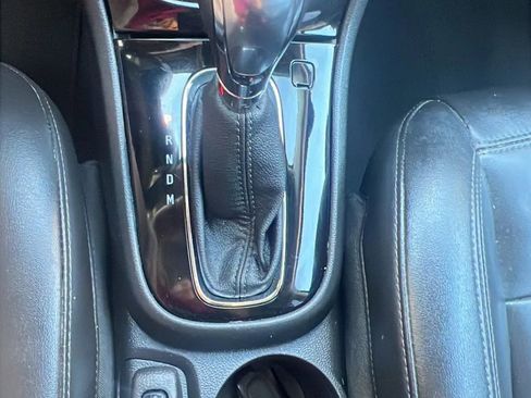 Used 2019 Buick Encore Essence FWD image 20