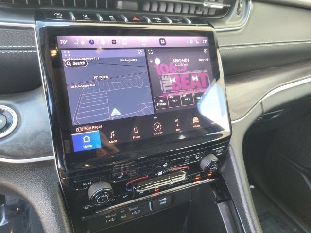 Used 2023 Jeep Grand Cherokee Limited RWD image 19