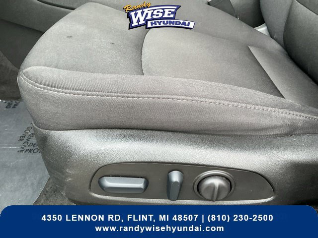 Used 2024 Chevrolet Malibu LT FWD image 16