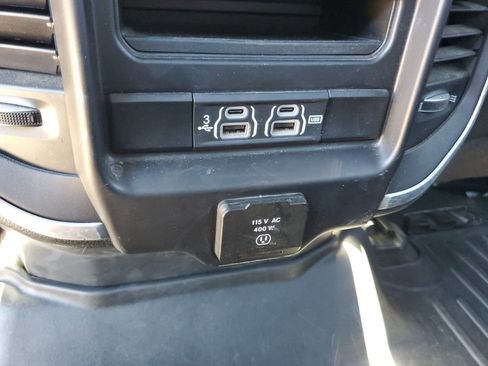 Used 2020 RAM 1500 Big Horn AWD/4WD image 32