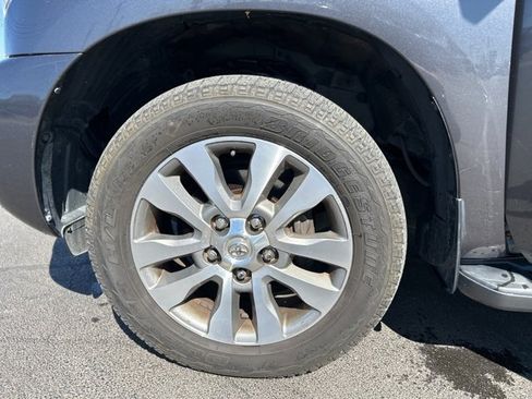 Used 2016 Toyota Sequoia Limited w/ Safety & Convenience Package image 18