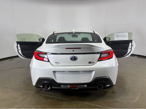 New 2026 Toyota GR86 Premium image 14