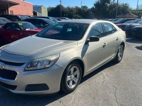 Used 2014 Chevrolet Malibu LS image 2