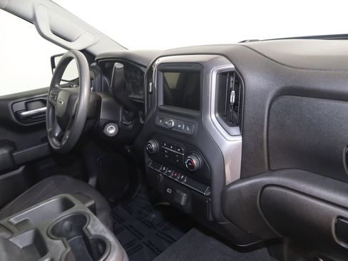 Used 2019 Chevrolet Silverado 1500 Custom Trail Boss w/ Custom Convenience Package AWD/4WD image 31
