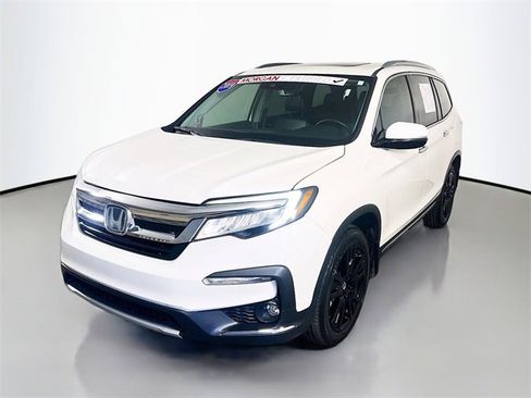Used 2019 Honda Pilot Touring image 3