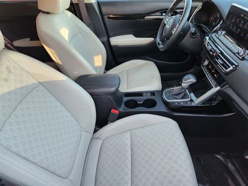 Certified 2023 Kia Seltos SX w/ SX Sunroof Package image 13