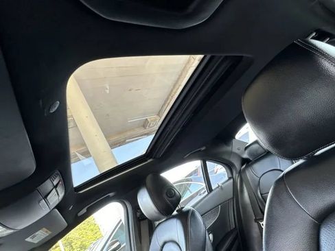 Used 2019 Mercedes-Benz C 300 4MATIC Sedan image 25