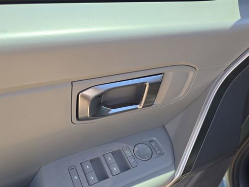 New 2027 Kia Seltos S FWD image 18