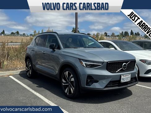 Certified 2023 Volvo XC40 B5 Ultimate w/ Protection Package Premier AWD/4WD image 1