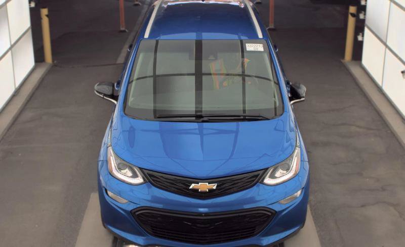 Used 2020 Chevrolet Bolt Premier w/ Infotainment Package FWD image 2