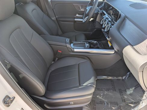 New 2026 Mercedes-Benz GLA 250 GLA 250 image 12