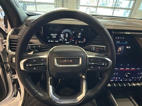 Used 2025 GMC Acadia Elevation w/ Elevation Premium Package image 30