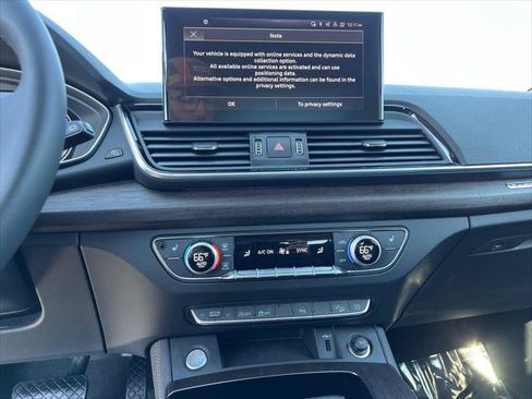 Certified 2025 Audi Q5 2.0T Premium Plus w/ Premium Plus Package AWD/4WD image 29