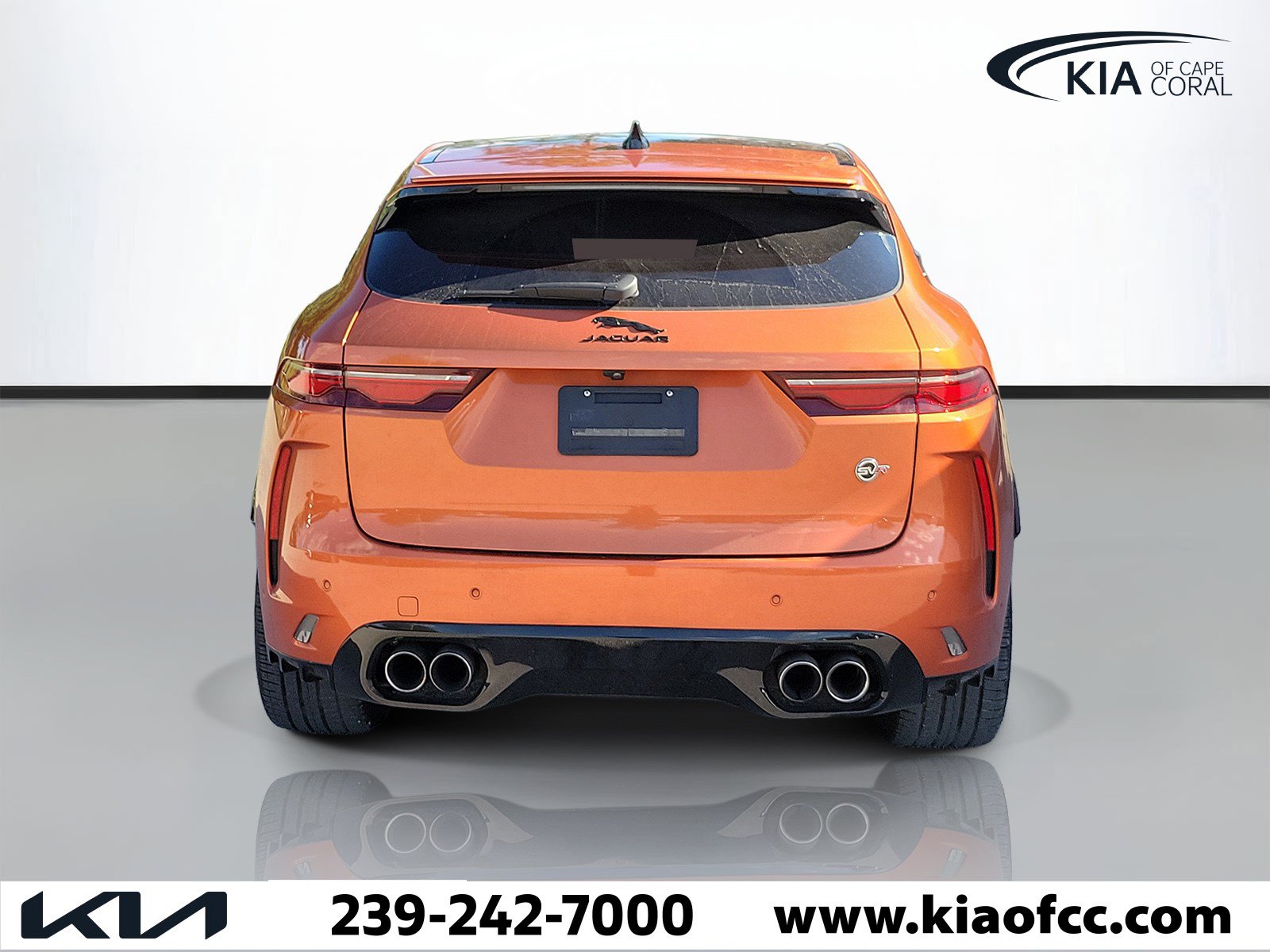 Used 2024 Jaguar F-PACE SVR AWD/4WD image 4