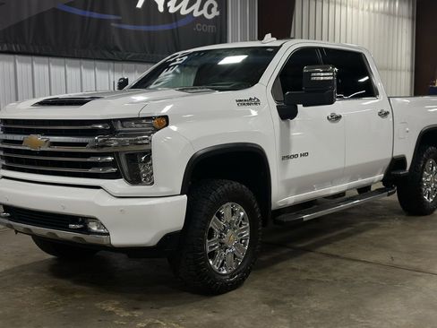 Used 2020 Chevrolet Silverado 2500 High Country w/ Z71 Off-Road Package image 16