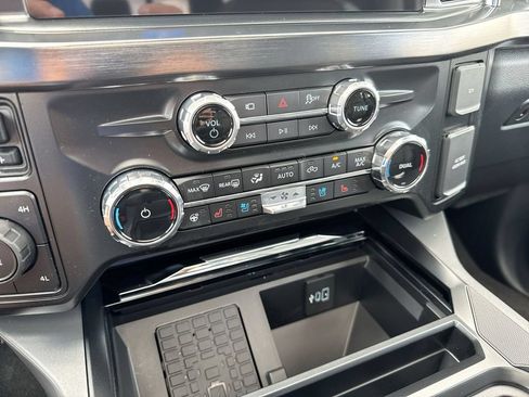New 2026 Ford F350 Lariat w/ Black Appearance Package AWD/4WD image 17