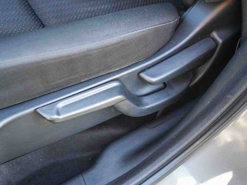 Used 2016 Honda HR-V LX image 21