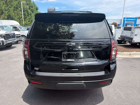 Used 2024 Chevrolet Tahoe Z71 w/ Luxury Package AWD/4WD image 9