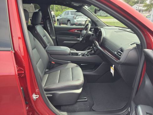 New 2026 Chevrolet Traverse Z71 w/ Enhanced Driving Package AWD/4WD image 17