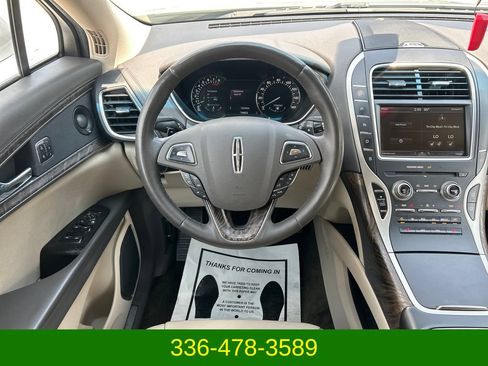 Used 2016 Lincoln MKX Select w/ Select Plus Package FWD image 14