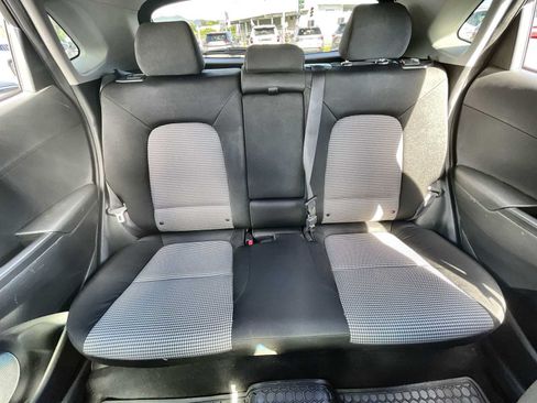 Used 2021 Hyundai Kona SEL AWD/4WD image 23