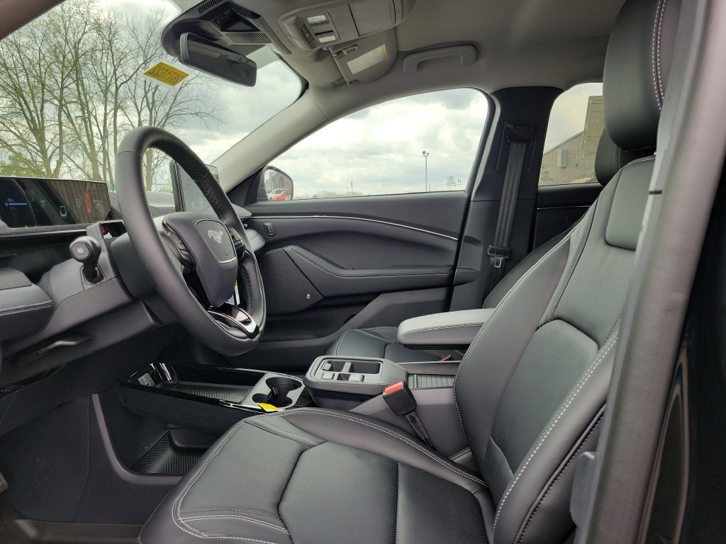 New 2026 Ford Mustang Mach-E Premium w/ Technology Package AWD/4WD image 18