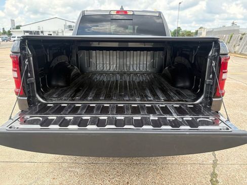 Used 2025 RAM 1500 Classic Warlock AWD/4WD image 12