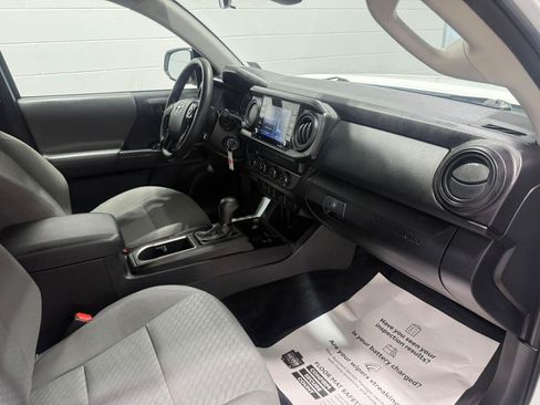Certified 2023 Toyota Tacoma SR AWD/4WD image 11