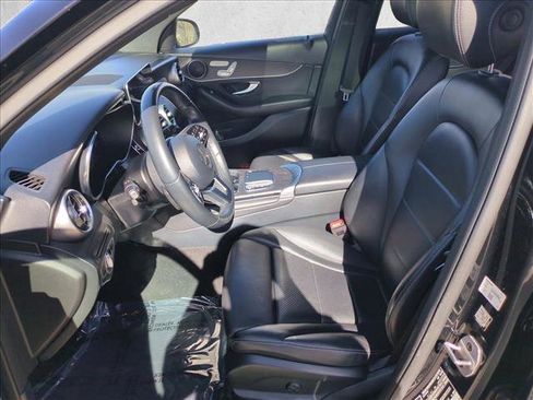Used 2022 Mercedes-Benz GLC 300 4MATIC image 16