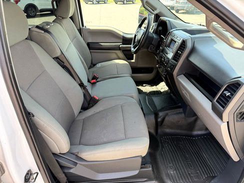 Used 2022 Ford F250 XL w/ Power Equipment Group image 14