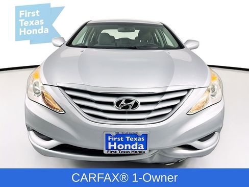 Used 2011 Hyundai Sonata GLS image 2