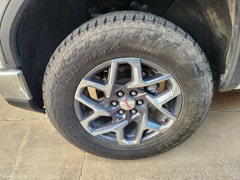 Used 2024 GMC Sierra 1500 SLT w/ SLT Premium Package RWD image 8