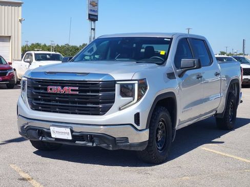 Used 2022 GMC Sierra 1500 Pro w/ Convenience Package AWD/4WD image 3
