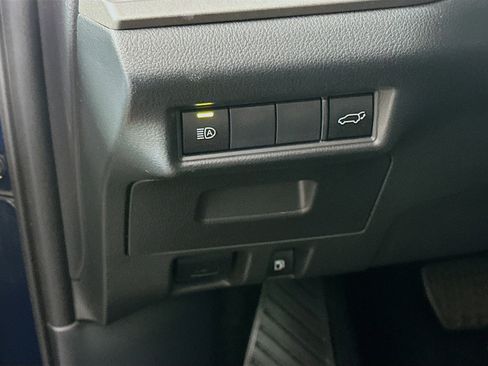 Used 2025 Toyota Grand Highlander XLE image 17