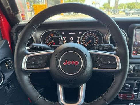 Used 2023 Jeep Wrangler Unlimited Rubicon w/ Dual Top Group AWD/4WD image 13