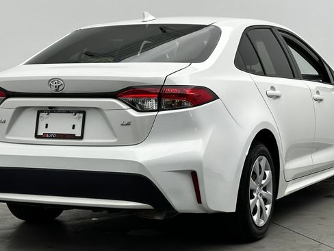 Used 2021 Toyota Corolla LE image 7