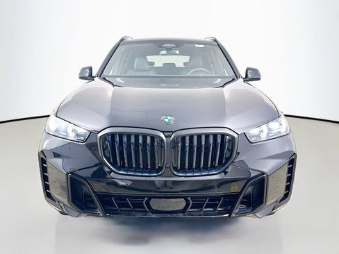 New 2026 BMW X5 xDrive40i w/ M Sport Package AWD/4WD image 2