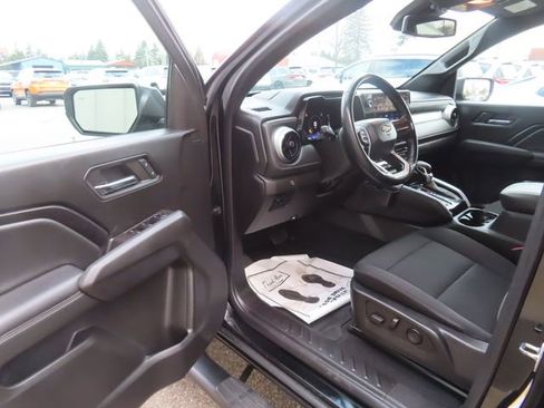 Used 2023 Chevrolet Colorado LT w/ LT Convenience Package II image 17