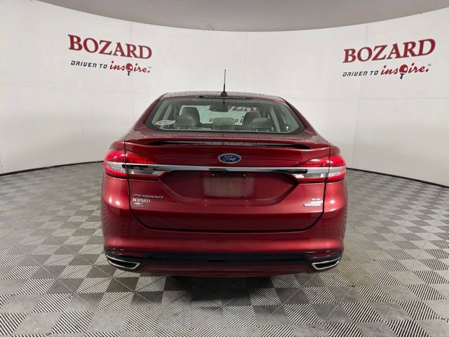 Used 2017 Ford Fusion SE w/ Fusion SE Technology Package FWD image 10