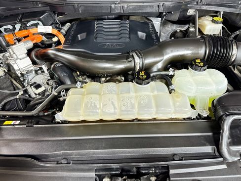 Used 2022 Ford F150 Platinum w/ Equipment Group 701A High image 29