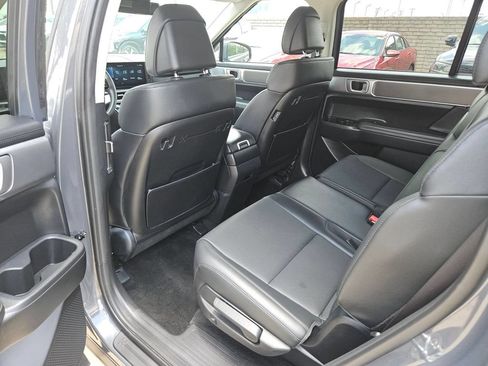 Used 2025 Hyundai Santa Fe SEL FWD image 28