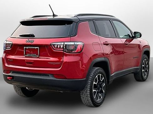 Used 2025 Jeep Compass Trailhawk AWD/4WD image 13
