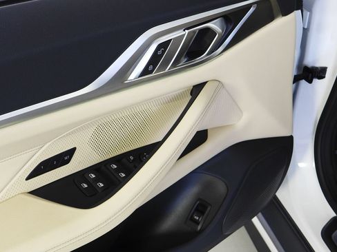 Used 2023 BMW i4 eDrive35 w/ Premium Package RWD image 12