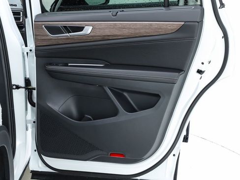 New 2026 Volkswagen Atlas SEL image 70