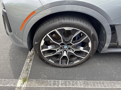 Certified 2024 BMW X7 M60i AWD/4WD image 29