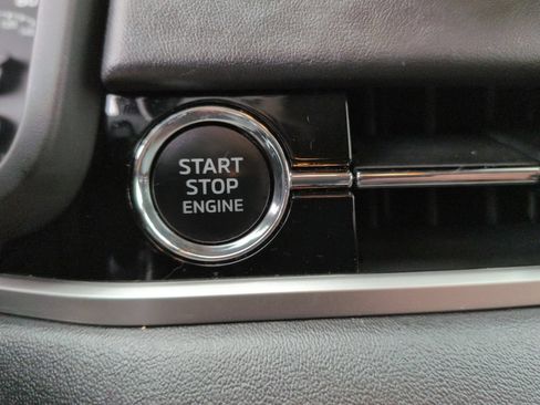Used 2022 Mitsubishi Outlander SE AWD/4WD image 17